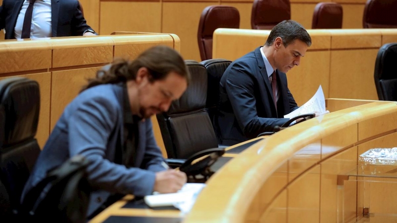 El presidente del Gobierno, Pedro Sánchez, y el vicepresidente segundo y ministro de Derechos Sociales y Agenda 2030, Pablo Iglesias. - EFE