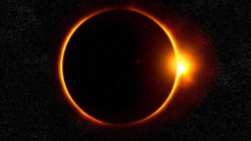 Eclipse anillo de fuego / Pixabay