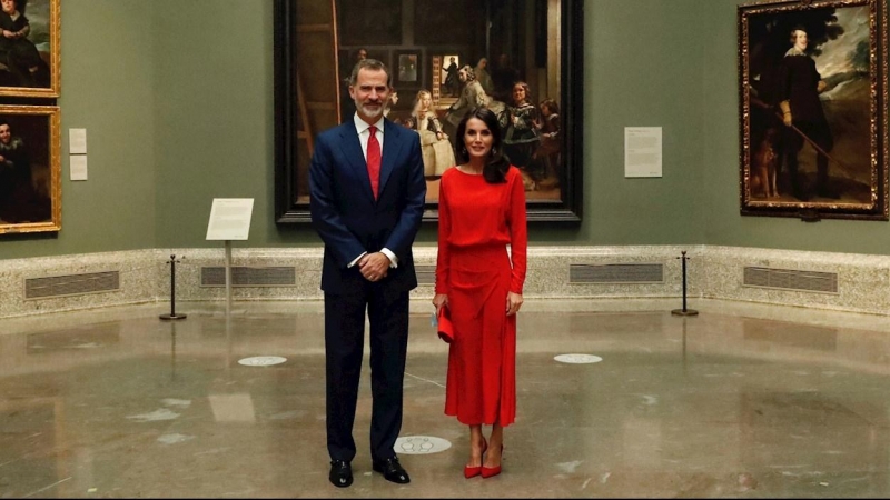 18/06/2020.- Los reyes Felipe VI y Letizia en el Museo del Prado. EFE/EPA/Francisco Gomez