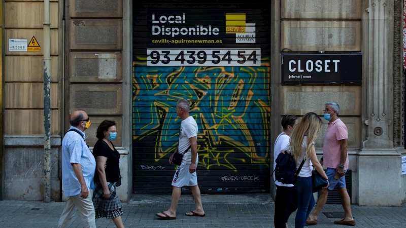 GRAFCAT8674. BARCELONA, 25/06/2020.- Vista de un local vacío en el centro de Barcelona este jueves, después de que ayer el FMI anunciase que la economía de España se contraerá este año un 12,8 %, la mayor caída entre los países más avanzados, debido a la