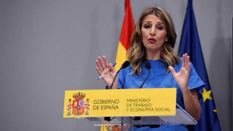 GRAF7227. MADRID, 25/06/2020.- La ministra de Trabajo, Yolanda Díaz, ofrece una rueda de prensa este jueves en la sede del ministerio de Trabajo, en Madrid, donde se ha anunciado el acuerdo entre el Gobierno y los autónomos para extender hasta el 30 de se