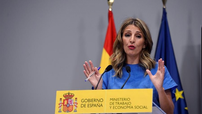 GRAF7227. MADRID, 25/06/2020.- La ministra de Trabajo, Yolanda Díaz, ofrece una rueda de prensa este jueves en la sede del ministerio de Trabajo, en Madrid, donde se ha anunciado el acuerdo entre el Gobierno y los autónomos para extender hasta el 30 de se