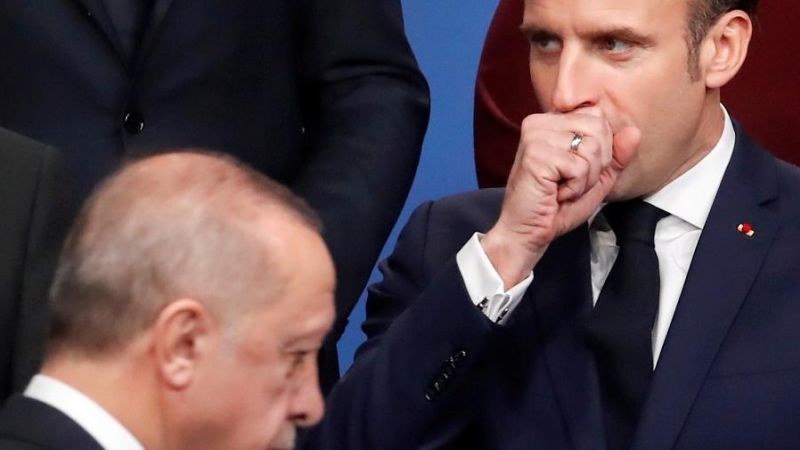 El presidente francés Emmanuel Macron (R) y su homólogo turco, Tayyip Erdogan, durante una reunión de líderes de la ONU. | Reuters / Christian Hartmann