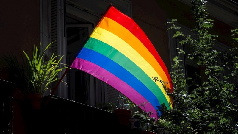 Ambiente en el barrio de Chueca, en Madrid, a una semana del Día del Orgullo LGTB. / EFE/Luca Piergiovanni/ Archivo