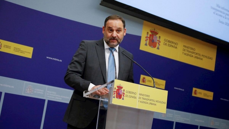 30/06/2020.- El ministro de Transportes, Movilidad y Agenda Urbana, Jose Luis Ábalos, ofrece una rueda de prensa en la sede del Ministerio de Transportes en Madrid durante la presentación del sistema estatal de índices de referencia de precios del alquile