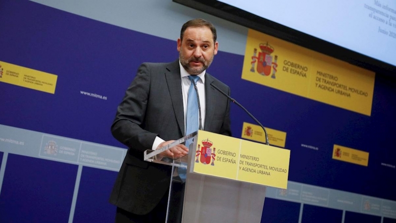 30/06/2020.- El ministro de Transportes, Movilidad y Agenda Urbana, Jose Luis Ábalos, ofrece una rueda de prensa en la sede del Ministerio de Transportes en Madrid durante la presentación del sistema estatal de índices de referencia de precios del alquile