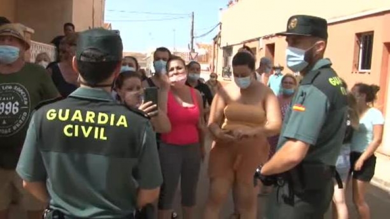 Vecinos de Los Nietos, en Murcia, increpan a unos inmigrantes por miedo al coronavirus