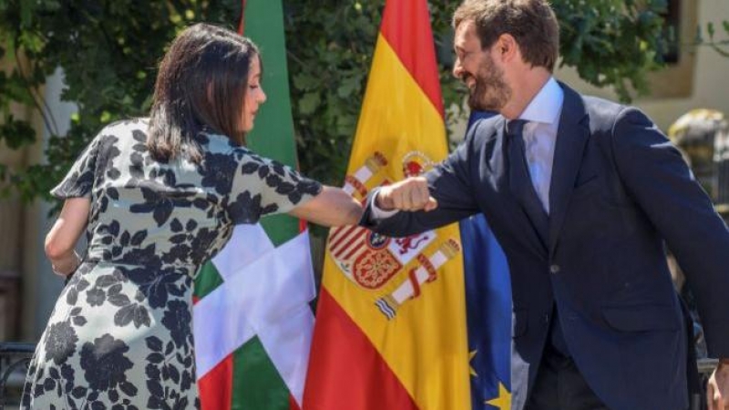 El presidente del Partido Popular, Pablo Casado, y la presidenta de Ciudadanos, Inés Arrimadas. EFE