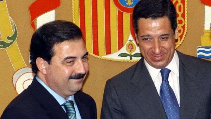 Fernando Castelló y Eduardo Zaplana, en 2003 | EMILIO NARANJO/EFE
