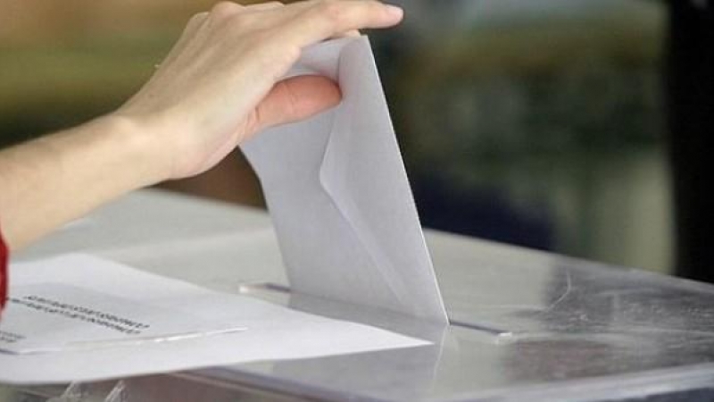 Imagen de archivo de una urna electoral | EFE