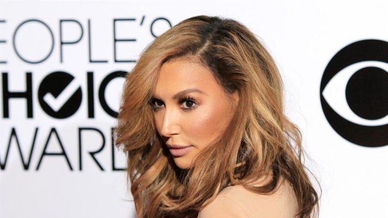 Fotografía de archivo fechada el 10 de enero de 2014 que muestra a la actriz estadounidense Naya Rivera a su llegada para la ceremonia de la versión 40 de los People's Choice Awards, en el teatro Nokia de Los Ángeles, California (EE.UU). La Policía del C