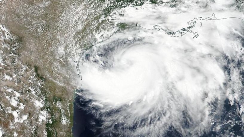 El hurcaán Hanna en la costa de Texas.