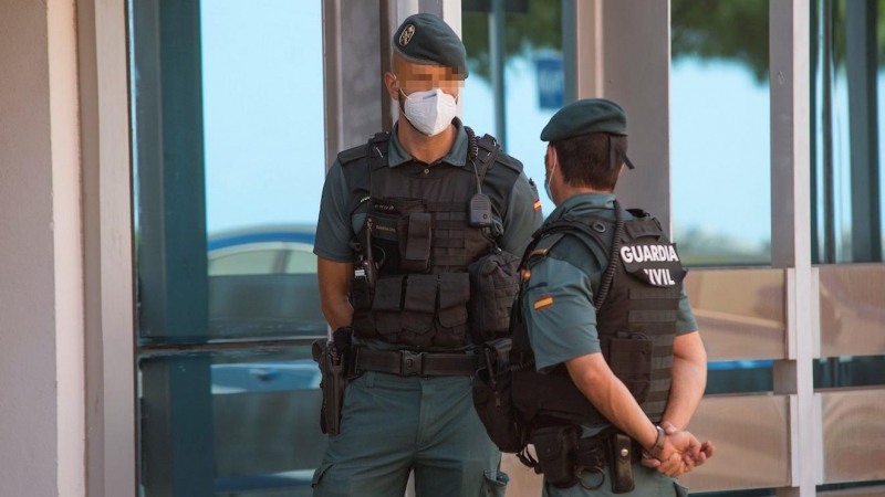 GRAF4698. PALMA DE MALLORCA, 25/07/2020.- La Guardia Civil continúa este sábado con los registros en las oficina de la Autoridad Portuaria de Baleares (APB) en Palma, en el marco de una investigación de la Fiscalía Antocorrupción. Los cinco directivos de