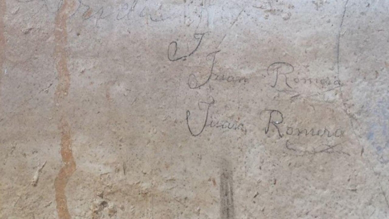 Pintada con el nombre de Manuel Romero en lo que fue un hospital de soldados republicanos en Soleràs.- MIQUEL ANDREU