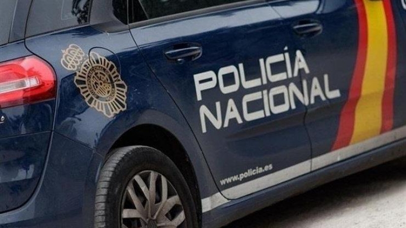 Detenidos dos hombres por robo con violencia en un piso de Torrelavega