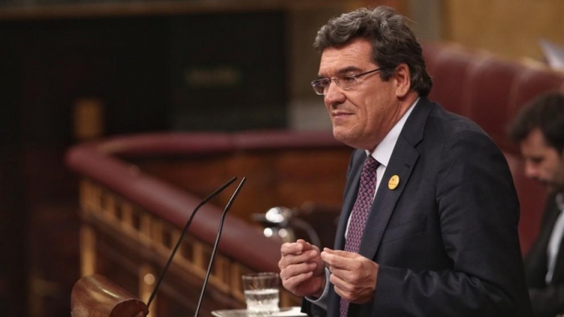 El Ministro de Inclusión, Seguridad Social y Migraciones, José Luis Escrivá, interviene durante el pleno celebrado en el Congreso de los Diputados donde han tratado el Real Decreto del Ingreso Mínimo Vital. EUROPA PRESS/E. Parra. POOL/Archivo