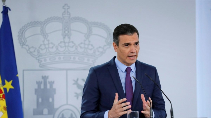 El presidente del Gobierno, Pedro Sánchez, durante la habitual comparecencia antes de las vacaciones, en el Palacio de la Moncloa. EFE/Chema Moya