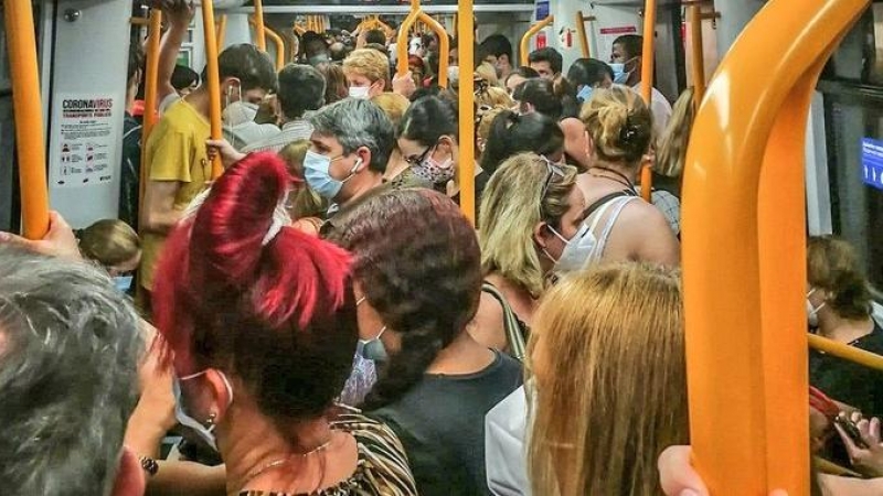 Aglomeraciones en el Metro de Madrid | EFE