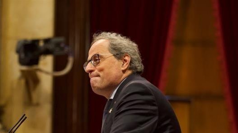 El president de la Generalitat, Quim Torra, en el debat parlamentari sobre la situació política creada després de la decisió de Joan Carles I d'abandonar el territori de l'Estat espanyol. EFE/Enric Fontcuberta