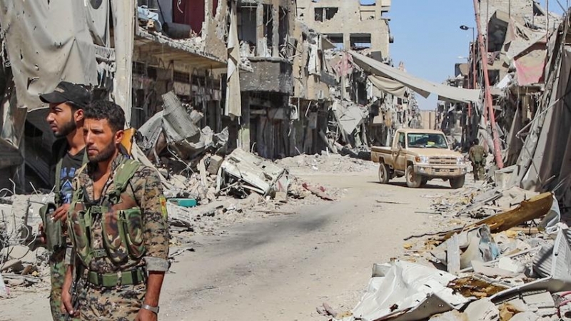 05. Un informe de Naciones Unidas revela que más de 12.000 edificios de Raqqa han quedado completamente destruidos. Foto por Ferran Barber.jpg