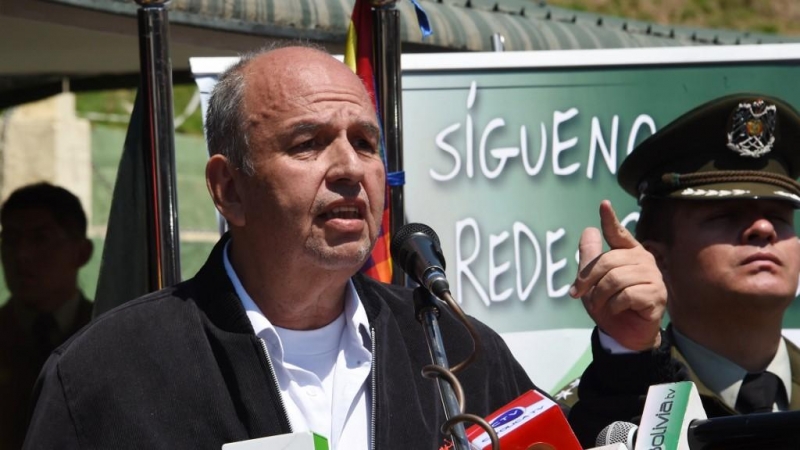 El ministro de Gobierno de Bolivia, Arturo Murillo, dice que 'meter bala sería lo correcto' para acabar con las protestas. AIZAR RALDES / AFP