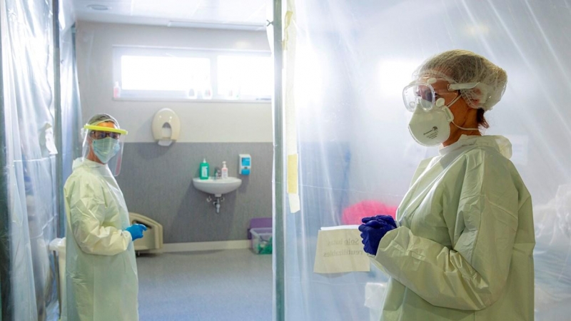 Imagen de la UCI del Hospital San Pedro de Logroño. EFE/Raquel Manzanares/Archivo