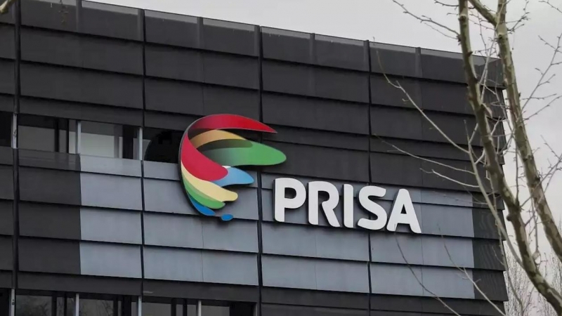 El logo de Prisa en su sede en la localidad madrileña de Tres Cantos. E.P.