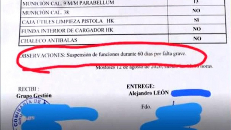 Documento de la Policía Nacional que certifica la entrega del arma de Jandro Lion.