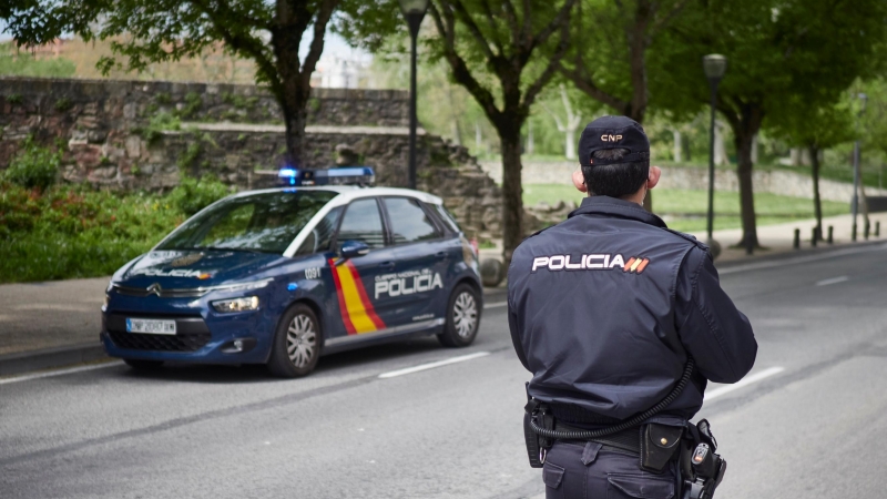 Un agente de la Policía Nacional en una foto de archivo. / EUROPA PRESS