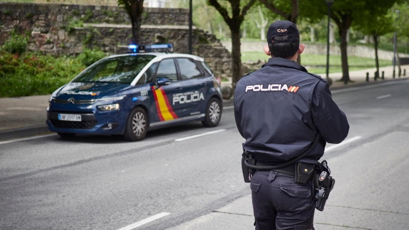 Un agente de la Policía Nacional en una foto de archivo. / EUROPA PRESS