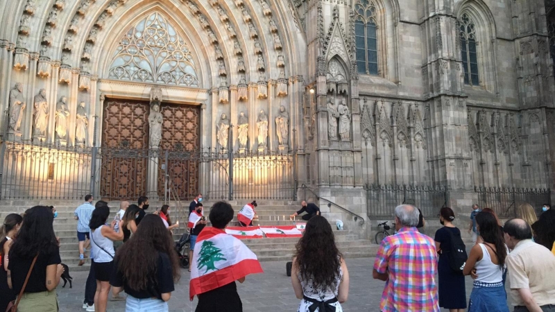 Vigilia en la Catedral de Barcelona. / NICOLÁS AYOUB