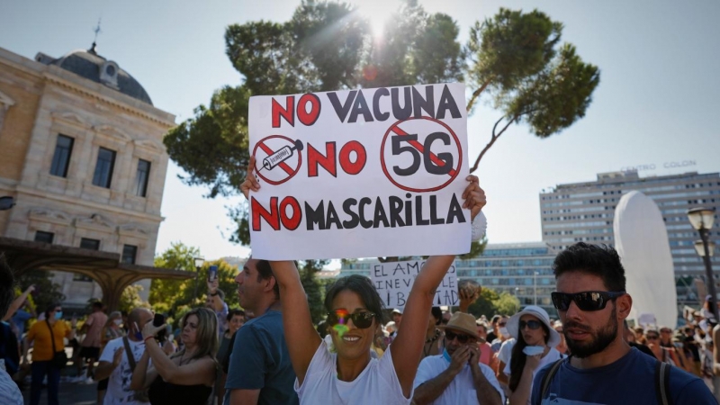 Manifestación contra el uso obligatorio de mascarillas en la plaza de Colón de Madrid. /Europa Press