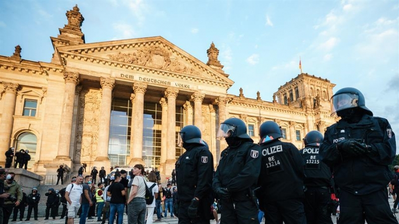 Imagen de este domingo del edificio del Reichstag, la sede del Parlamento alemán, en Berlín / EFE