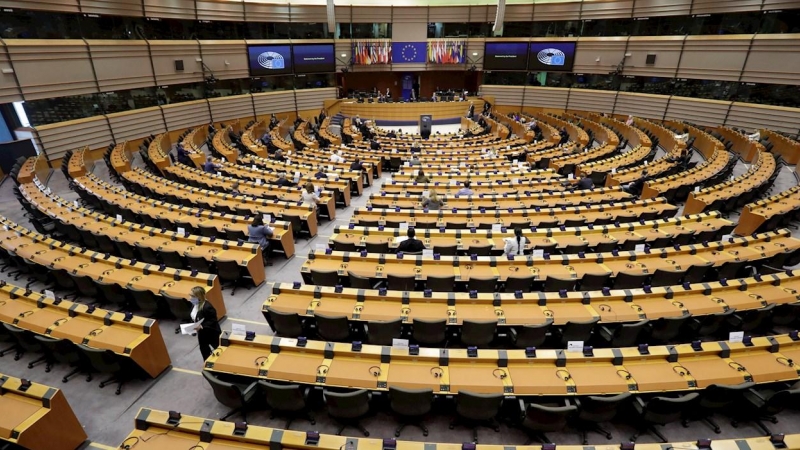 Vista del hemiciclo del Parlamento Europeo en Bruselas. EFE/EPA/OLIVIER HOSLET