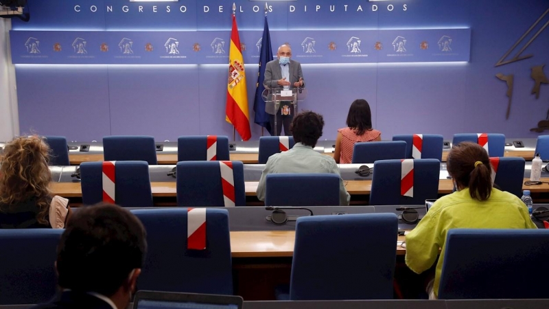 El secretario general del Grupo Parlamentario Socialista, Rafael Simancas, en rueda de prensa tras la reunión de la Junta de Portavoces del Congreso de los Diputados. EFE/ Zipi