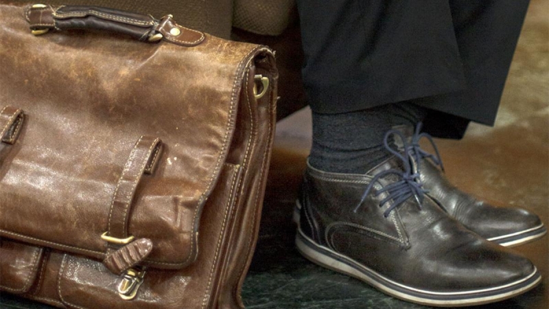 El bolso y los zapatos de Zurita.- AMADOR LORENZO BLACH