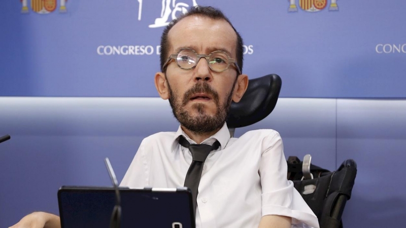 MADRID, 22/09/2020.- El portavoz de Unidas Podemos en el Congreso, Pablo Echenique, durante la rueda de prensa que ha ofrecido tras la Junta de Portavoces de la Cámara Baja. EFE/ J.J. Guillen