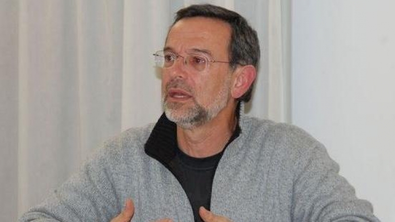 Enrique Javier Díez Gutiérrez durante una conferencia.- PLAZA Y VALDÉS
