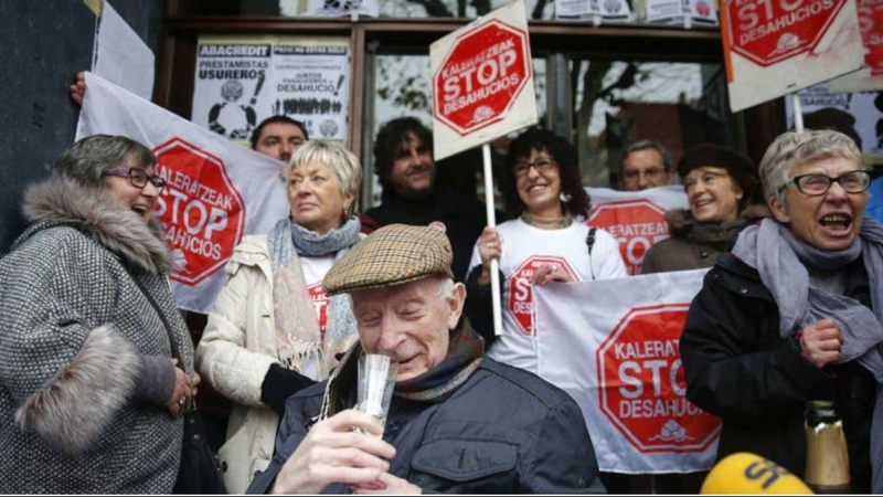 Imagen de archivo de una manifestación de la plataforma STOP desahucios. EFE