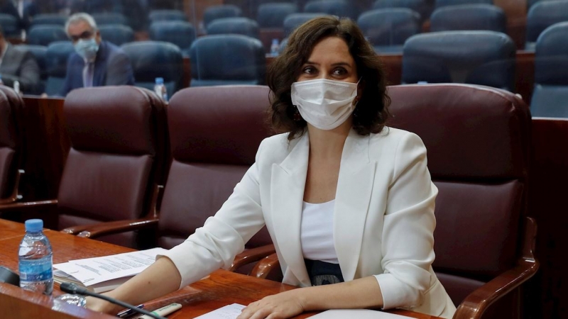 01/10/2020.- La presidenta regional, Isabel Díaz-Ayuso, al inicio del pleno de la Asamblea de Madrid que vota este jueves la reforma de la Ley del Suelo elaborada por el Gobierno de Isabel Díaz Ayuso, que de ser aprobada, como previsiblemente ocurra, se