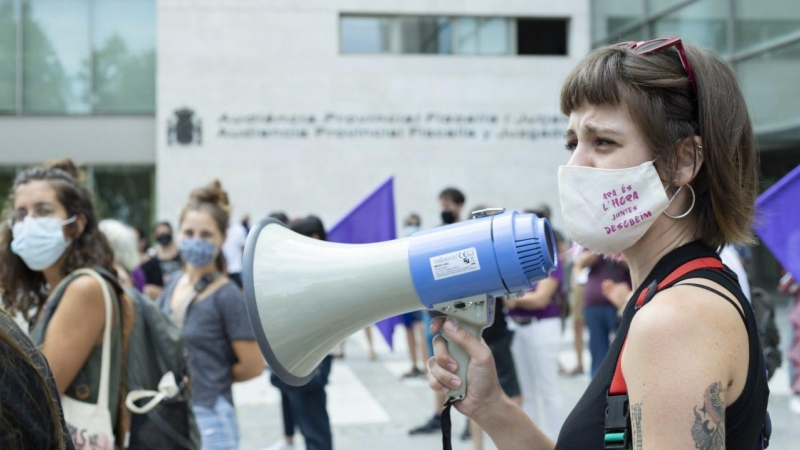Concentración feminista contra la Ley Mordaza en València. / ASSAMBLEA FEMINISTA DE VALÈNCIA