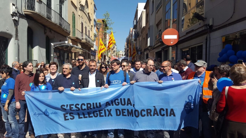 Manifestació del 2017 a Terrassa per reclamar la gestió pública de l'aigua. ACN