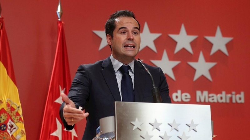 07/10/2020.- El vicepresidente de la Comunidad de Madrid, Ignacio Aguado durante la rueda de prensa porterior a la reunión del Consejo de Gobierno de la Comunidad. EFE/Rodrigo Jiménez