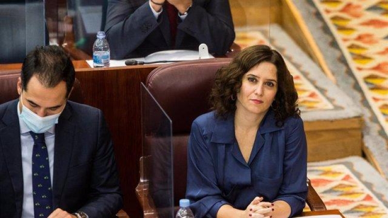 El vicepresidente de la Comunidad de Madrid, Ignacio Aguado; y la presidenta de la Comunidad de Madrid, Isabel Díaz Ayuso, durante una sesión plenaria en la Asamblea de Madrid / EP