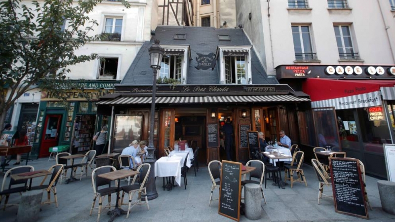 Vista de un restaurante en París. (Reuters)