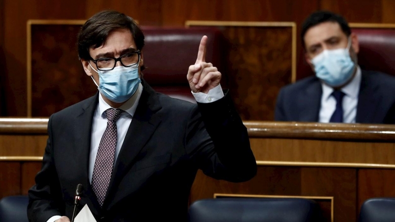 MADRID, 14/10/2020.- El ministro de Sanidad, Salvador Illa, durante su intervención en la sesión de control al Ejecutivo este miércoles en el Congreso. EFE/ Mariscal