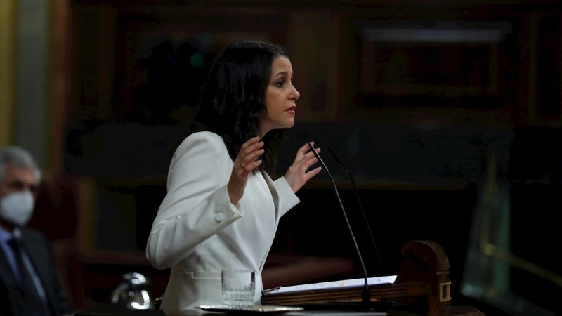 21/10/2020.- La presidenta de Ciudadanos, Inés Arrimadas, interviene durante la moción de censura de Vox al gobierno de coalición en el Congreso de los Diputados, el pasado miércoles. EFE/Emilio Naranjo