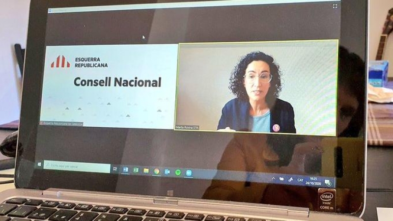 Marta Rovira durant la seva intervenció telemàtica la Consell Nacional d'Esquerra des de l'exili de Ginebra.