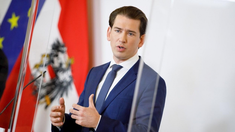 El canciller austriaco Sebastian Kurz anuncia nuevas restricciones por el coronavirus.