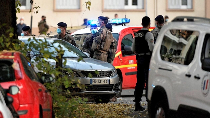 Dos días después del atentado, la Policía francesa actúa en Lyon por una agresión grave a un clérigo. - EFE